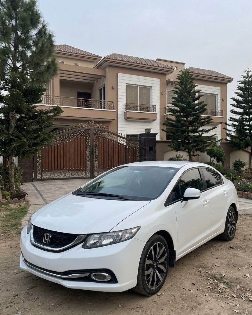A picture of Honda civic 2013