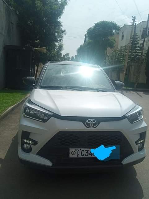 CAR M.