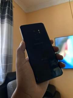 A picture of Samsung s9 64GB