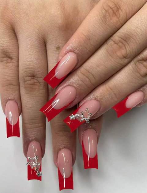 A picture of Pressonnails