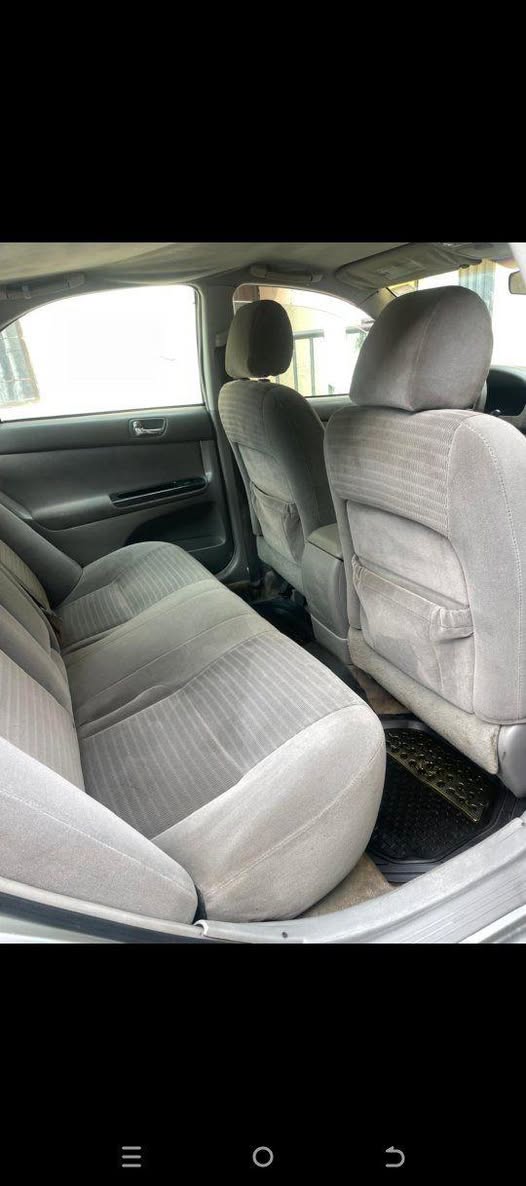 A picture of 2005 Toyota camry