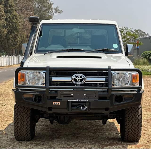 toyota land cruiser