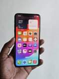 A picture of Iphone 11pro max gb256