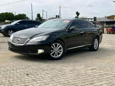 A picture of 5MONTHS DRIVEN 2012 ON BELT LEXUS ES350