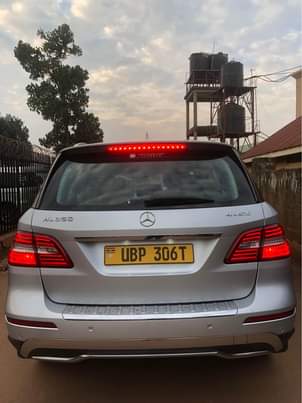 A picture of Mercedes Benz at 90m 4matic model 2014