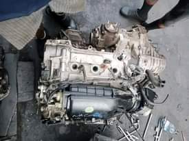 A picture of TOYOTA ENGINE AND UNDERNEATH