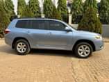 A picture of TOYOTA HIGHLANDER 2008 MODEL TOKS