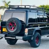 A picture of LAND CRUISER