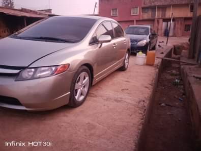 A picture of Honda civic I robot Buy and drive 2m Kaduna 07039409353