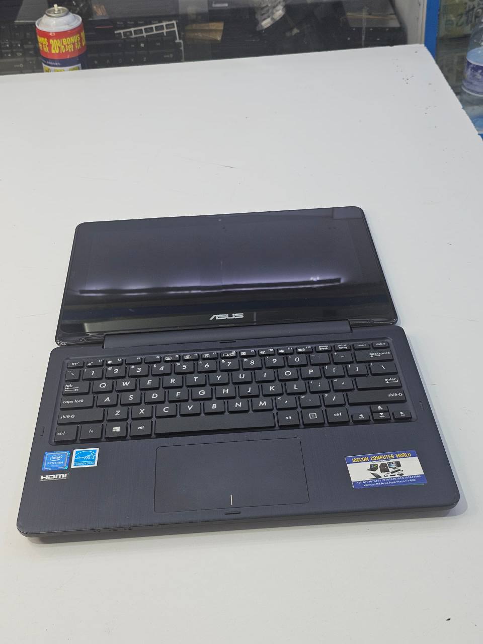 A picture of Asus x360