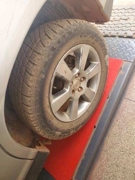 A picture of HARRIER 25 5M CALL 0701488581 WHAT S APP 0776417404