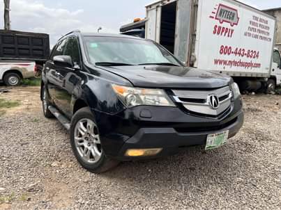 A picture of Acura MDX