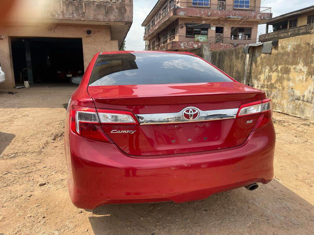 A picture of TOYOTA CAMRY SE 2013 REG