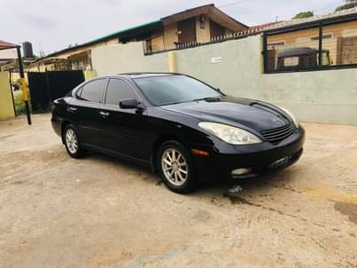 A picture of Lexus es3330 2006