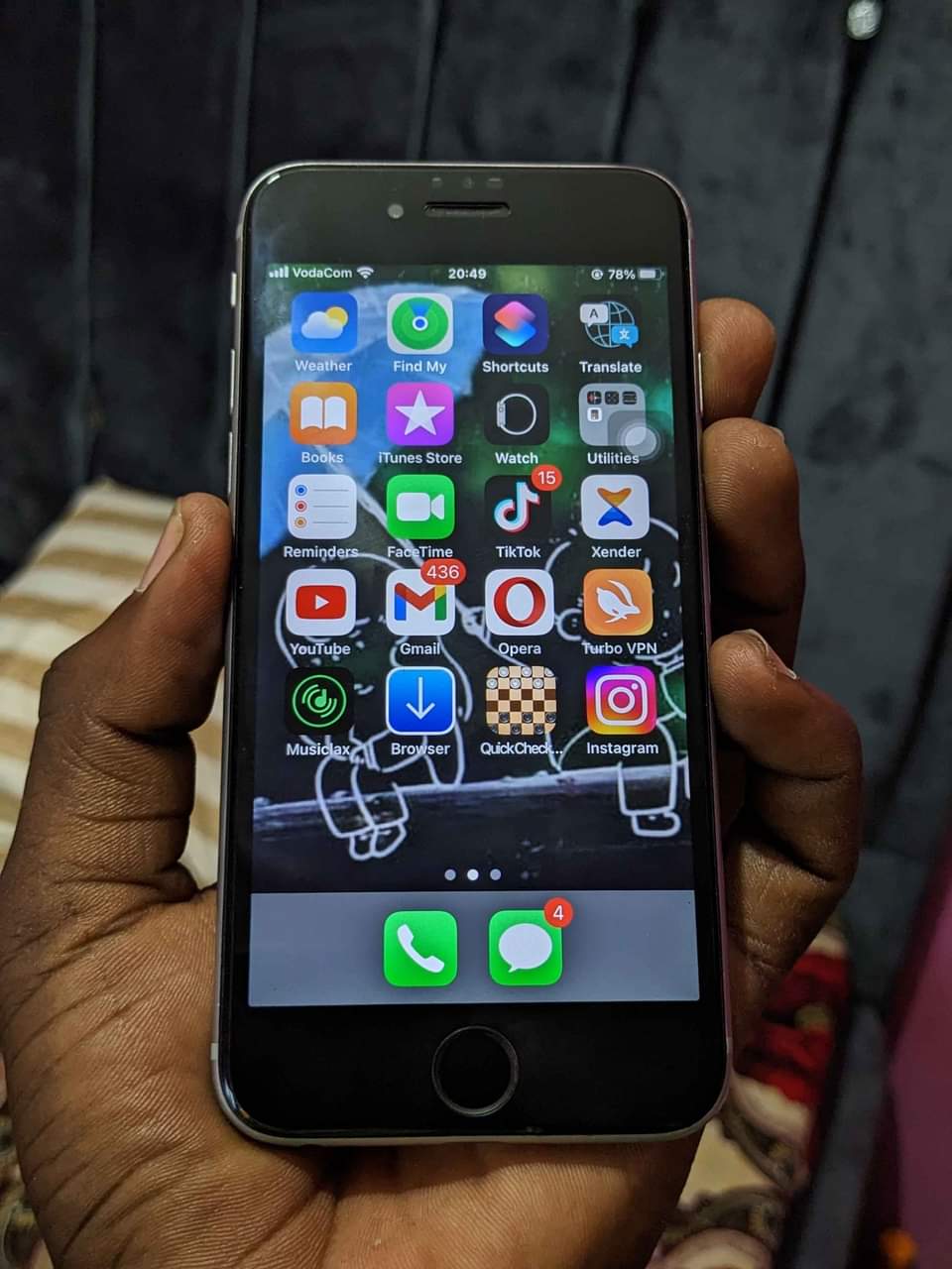 A picture of iPhone 6s