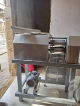 A picture of Sugar cane juice mashinr