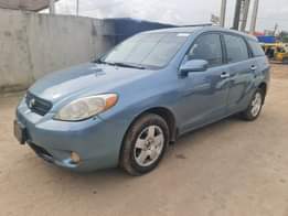 A picture of 2003 model Toyota matrix Registered but used under 1year Pure