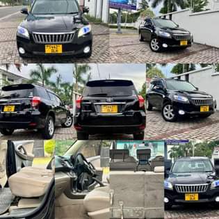 A picture of TOYOTA VANGUARD DLH PRICE 22.8 CONT 0655777111 Gari imekaza sana