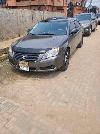 A picture of Toyota Avalon