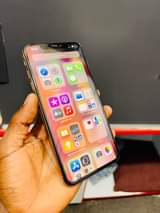 A picture of iPhone XS Max 64Gb at 830k