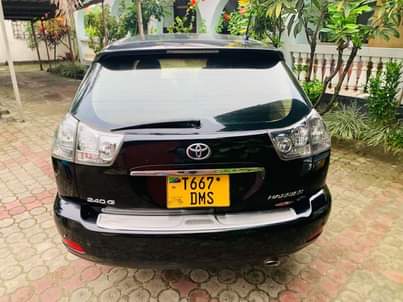 A picture of TOYOTA HARRIER NEW MODEL FOR SALE