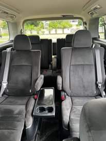 A picture of Toyota vellfire