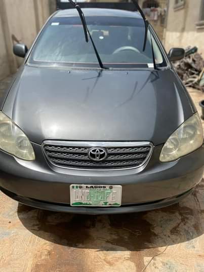A picture of 06 Toyota Corolla