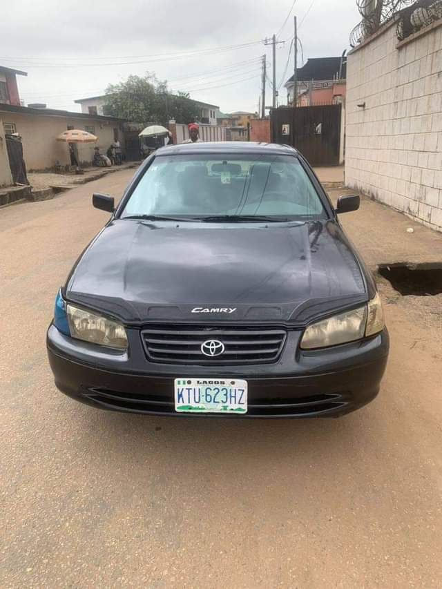 A picture of 2002 Toyota Camry