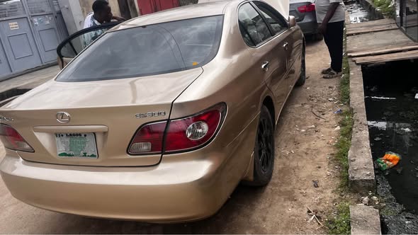 A picture of Clean registered but barely used 2003 Lexus ES300