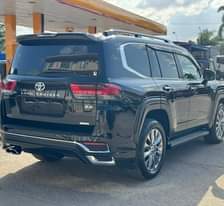 A picture of 2022 LANDCRUISER 300 SERIES FOR SALE PRICE MIL 415 CALL