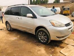 A picture of Sienna 05 xle automatic transmission nothing to fix just buy