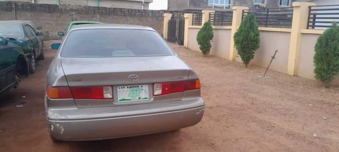 A picture of 2000 Toyota Camry Pencil