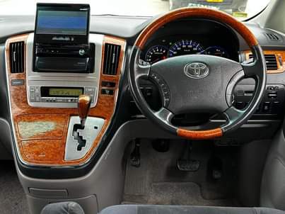 toyota alphard