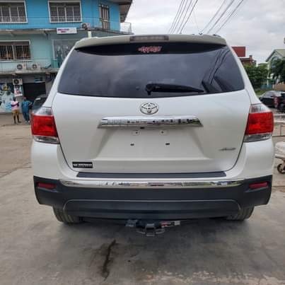 A picture of 2013 Toyota highlander