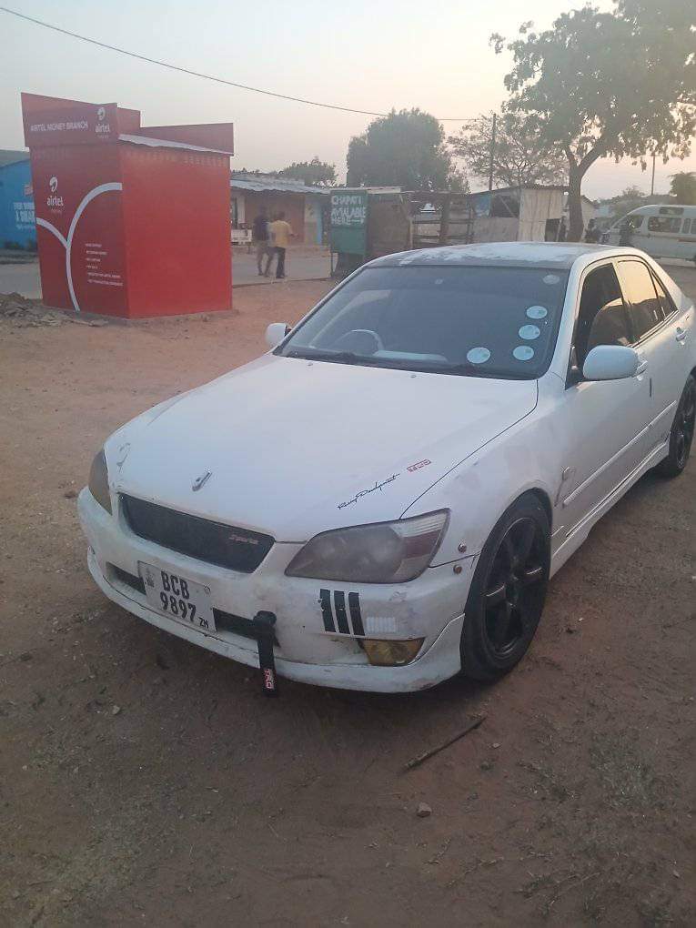 used toyota altezza