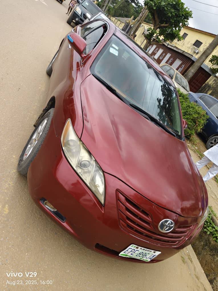 A picture of Toyota CAMRY 08 08037255575 