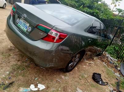 A picture of Toyota Camry 2012