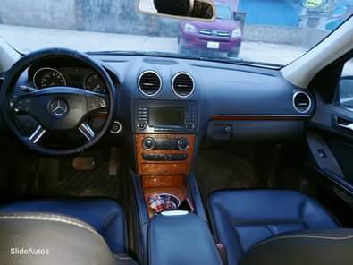 A picture of Location Ibadan Model GL 450 Mercedes Benz Price 7 5m