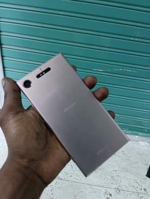 A picture of SONY EXPERIA XZ1