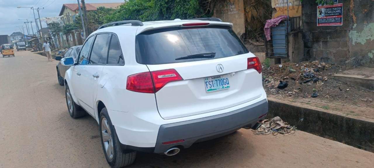 A picture of Acura MDX 2009