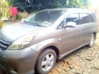 A picture of Toyota ISIS