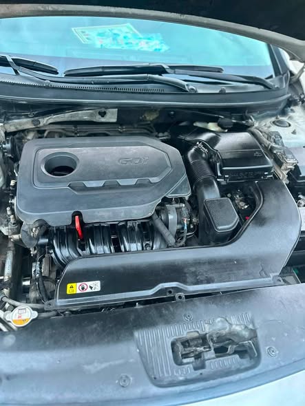 A picture of AwoofHyundai Sonata 2016 full option with sunroof and thumbstart features