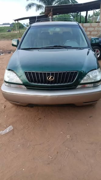 A picture of Rx300 Lexus