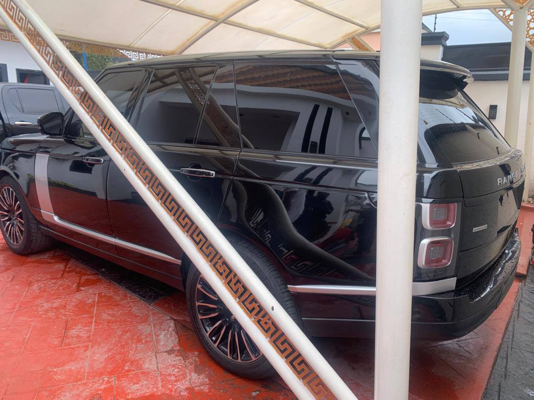 A picture of Belgium grade 2015 model Range rover nothing to fix selling