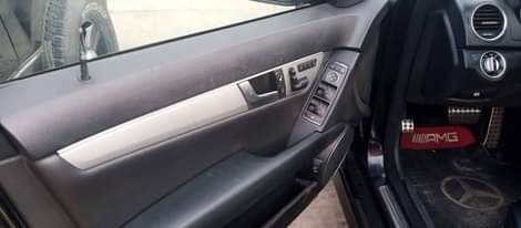 A picture of 014 model benz c300