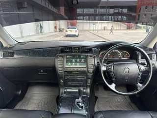 A picture of 0710993363 PIGA WhatsApp PRICE BEI 17M TOYOTA CROWN ATHLETE YEAR