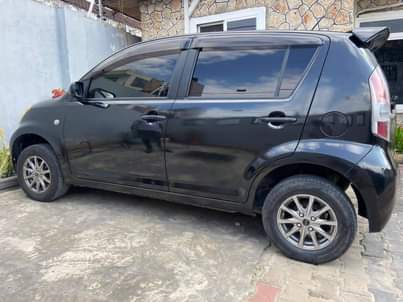 A picture of 2005 TOYOTA Passo