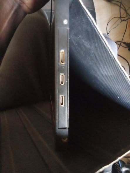 A picture of Touch screen portable monitor 250k hdmi thunderbolt mini HDMI and