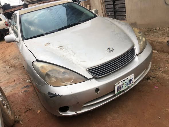 A picture of Lexus ES330
