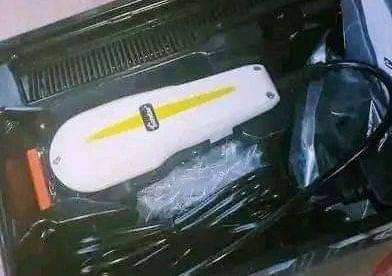 A picture of Mashine ya kunyolea nywele ya umeme mpya kabisa